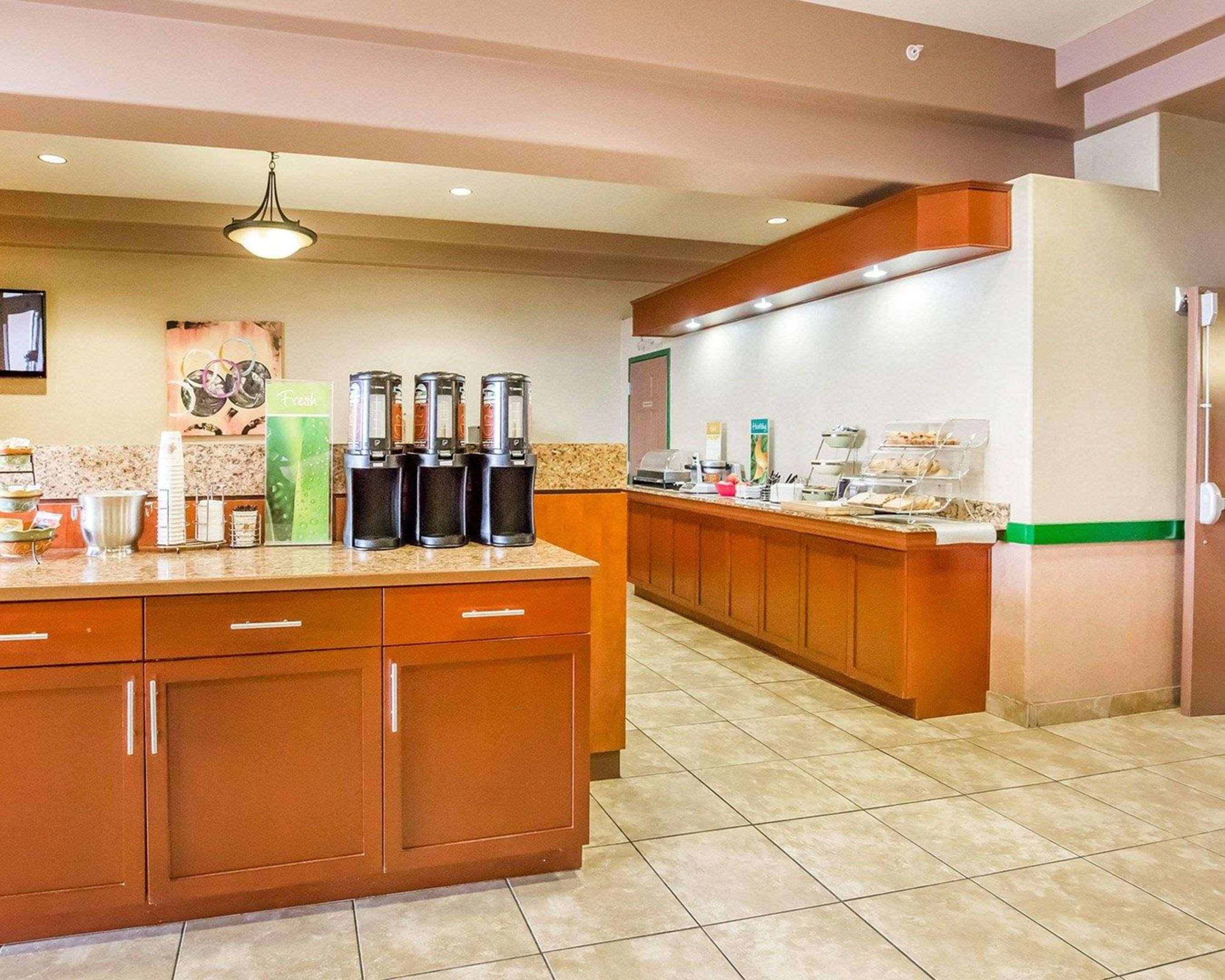 Quality Inn & Suites Lethbridge Dış mekan fotoğraf