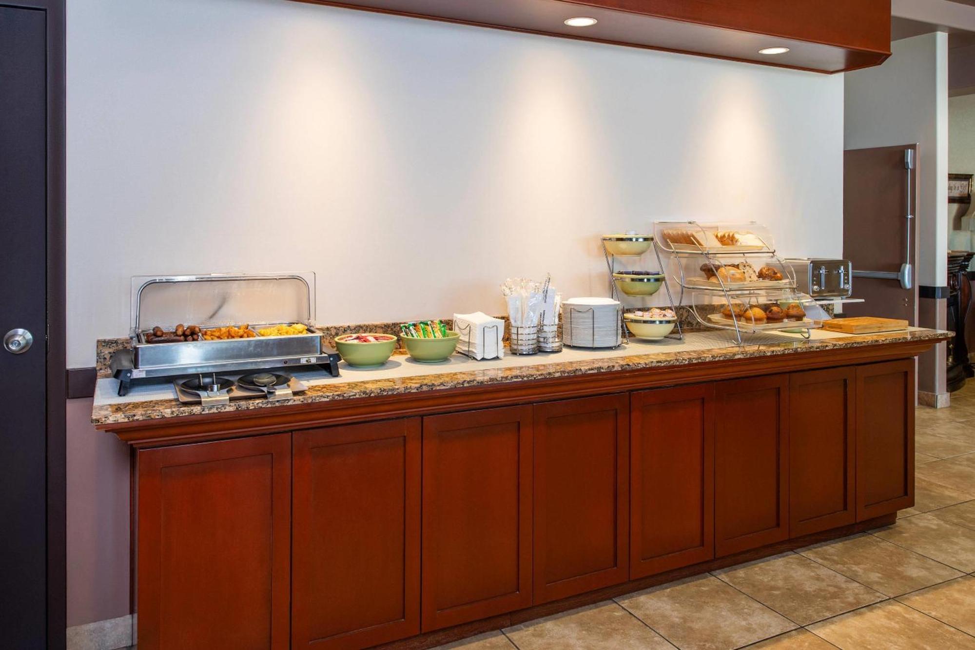 Quality Inn & Suites Lethbridge Dış mekan fotoğraf