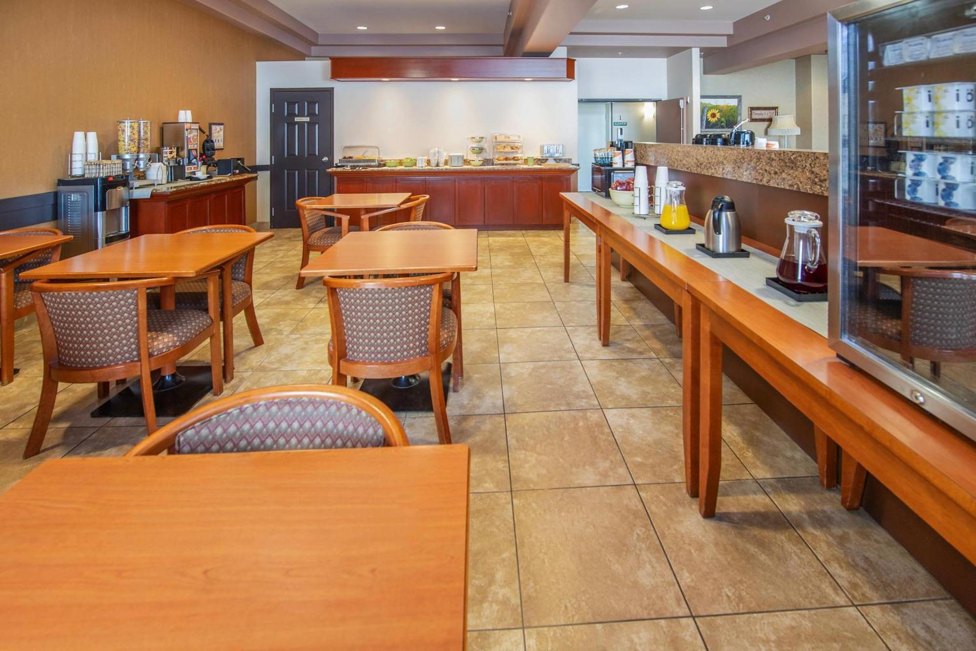 Quality Inn & Suites Lethbridge Dış mekan fotoğraf