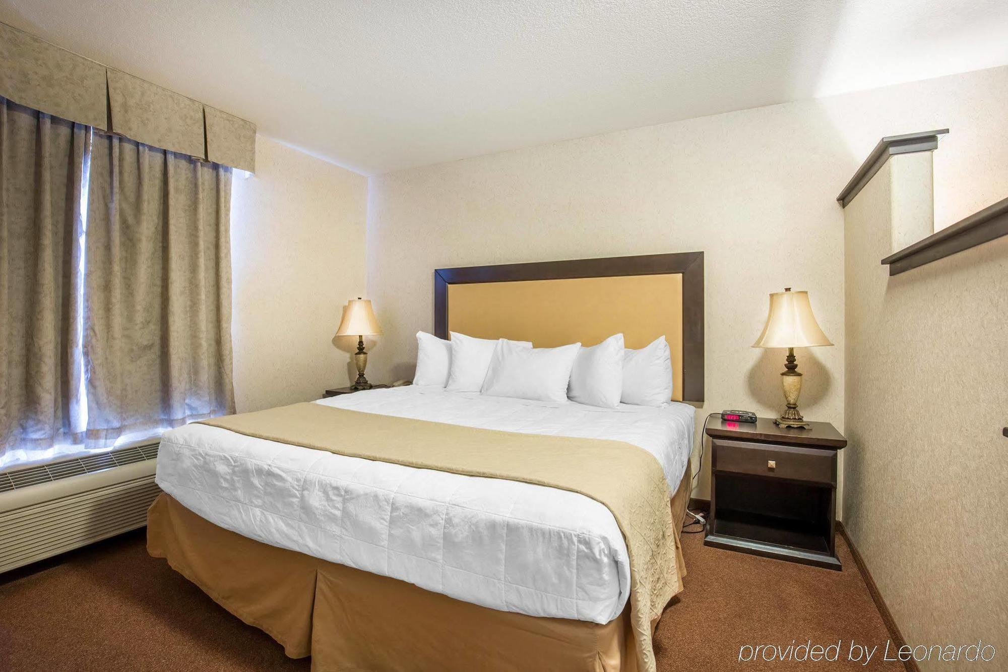Quality Inn & Suites Lethbridge Dış mekan fotoğraf